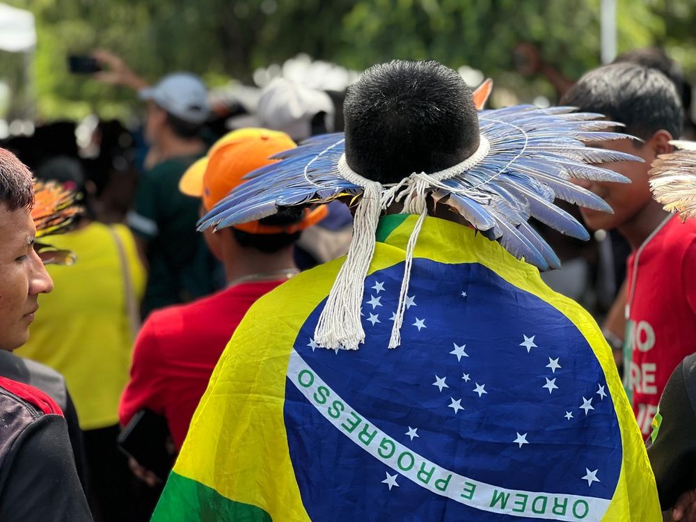 Lá Vem o Enem: resolva questões de sociologia e literatura sobre Brasil e identidade nacional