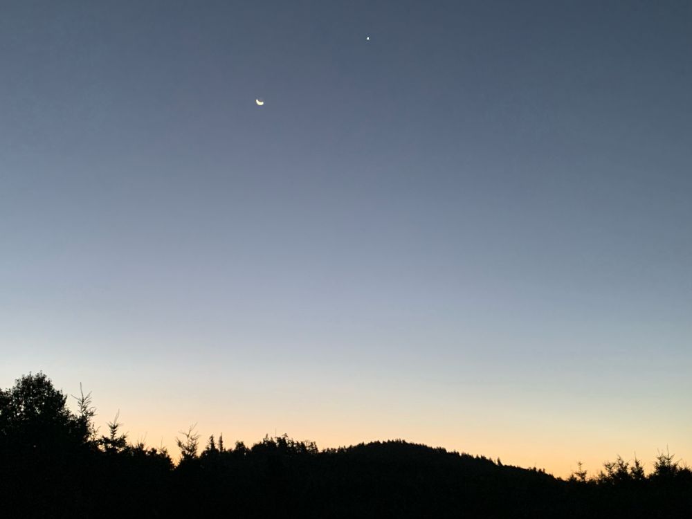 Paysage ardéchois au lever du soleil