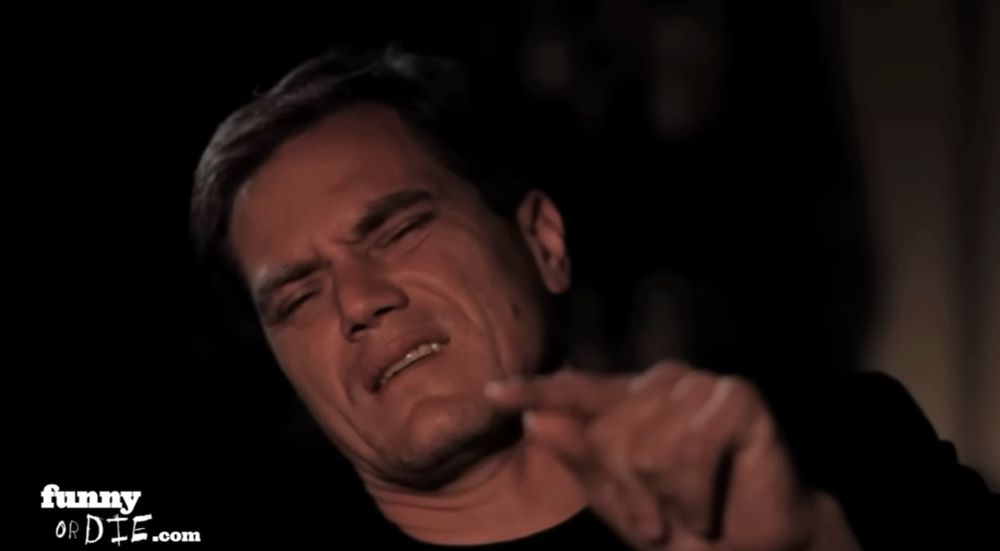 Michael Shannon pointing 