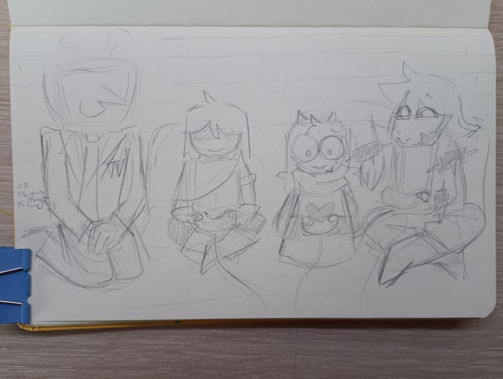 Kris is happy playing games with friends <3 (and without us)