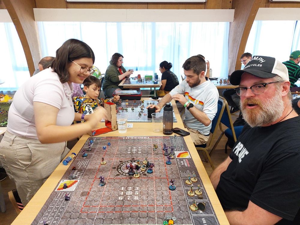 Peanut_uk saying he's being torn a new one young Wednesday who plays Khorne and does so devastatingly.