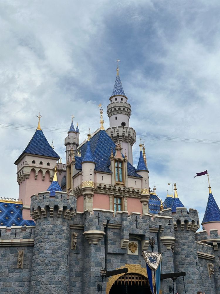 One of the most picturesque spots in the entire world. Walt Disney’s original Magic Kingdom hosts many attractions for all families to enjoy. From simple boat rides around a western frontier, all the way to the space adventure far out of this universe. The Disneyland Resort is a timeless treasure, and at the center of it all, is a humbling yet grand Sleeping Beauty Castle. Billions the world over have gone through its gates all year round and it’s been the pinnacle of many guests memories for almost 70 years. 