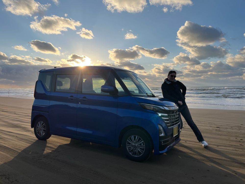 A kei car, a beach and me.