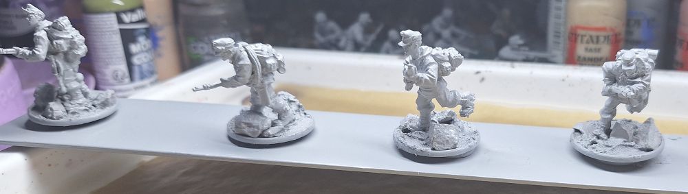 Some freshly primed metal mountain troops from Warlord Games 