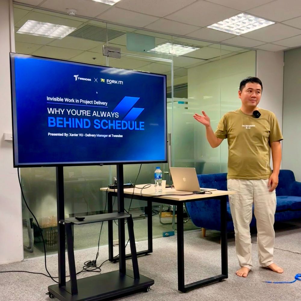Vu Thai giving his talk on Invisible work