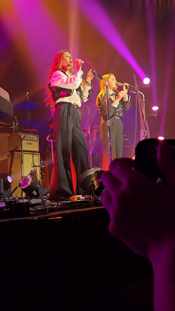Aly & AJ on stage at The Salt Shed in Chicago on 10/10/25