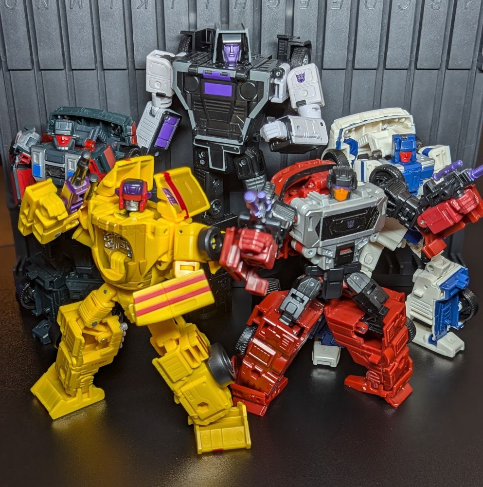 Stunticons in bot mode.
