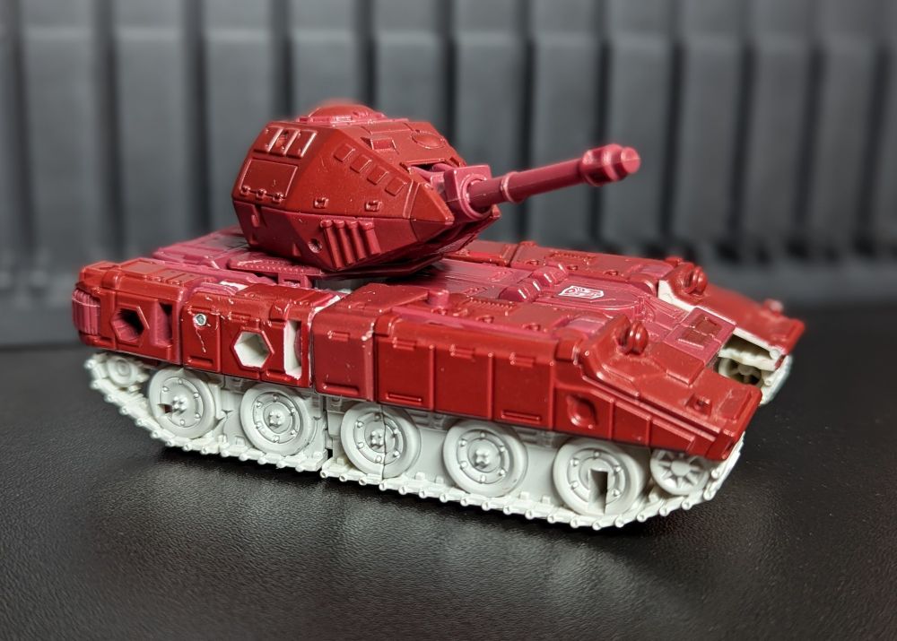 Warpath in Alt mode.