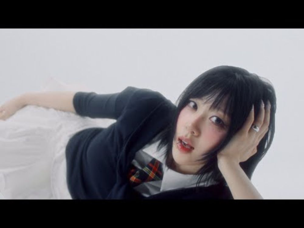 Yves 'White cat' Official MV