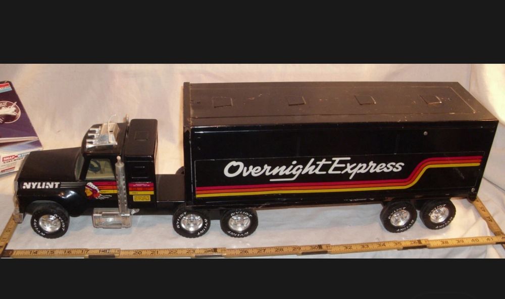 18-wheeler Nylint truck kid’s toy from the 70’s
