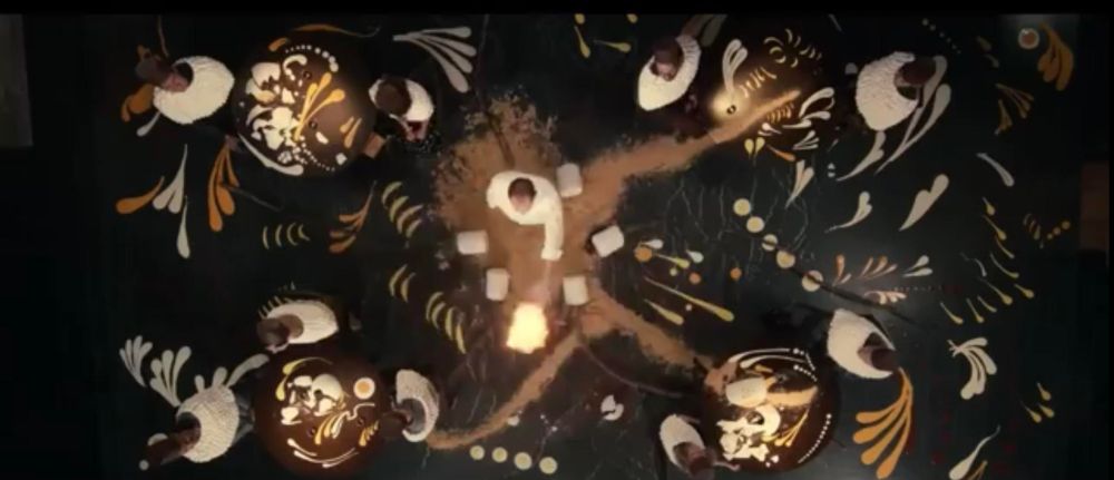 S'more
Marshmallow, chocolate, graham cracker, customers, staff, restaurant