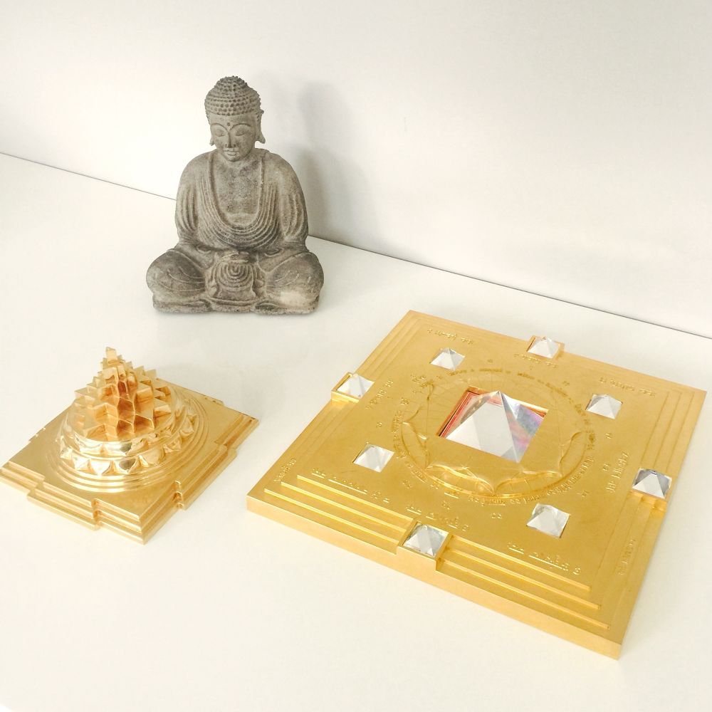 Three-dimensional gold-plated Vastu rectification tools. Meru Chakra. Vastu Pyramid. Heal space. 