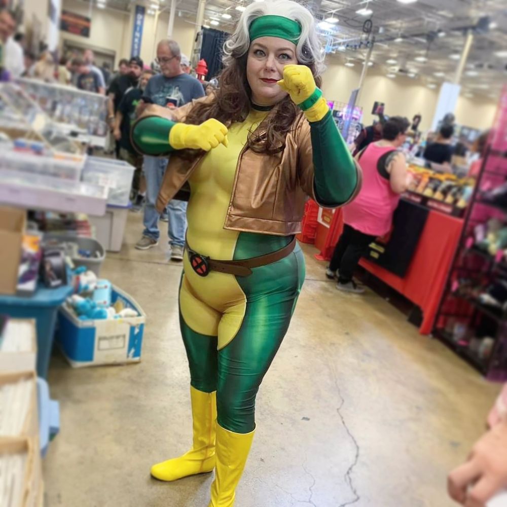 Brenda cosplaying Rogue from Xmen 