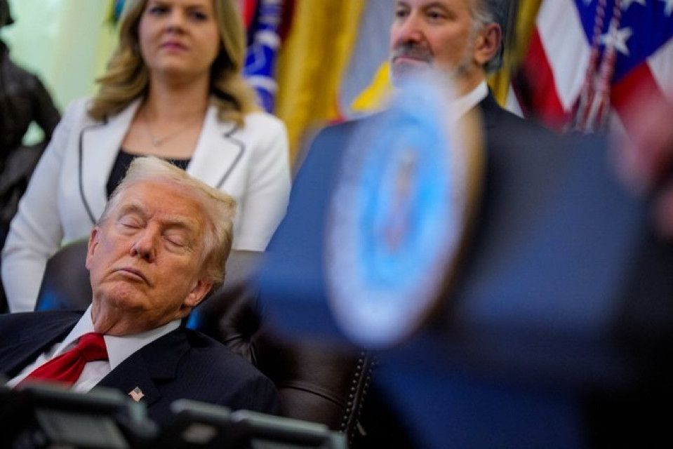 Orange pervert asleep at the wheel.