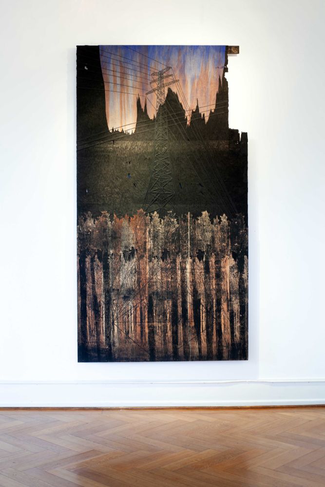 The artwork „Giant No.2“ by Lena Schmidt installed at Villa Streccius