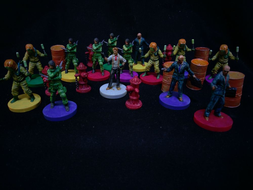 Parasol inc minions and boss painted, together with some barrels and fire hydrants.