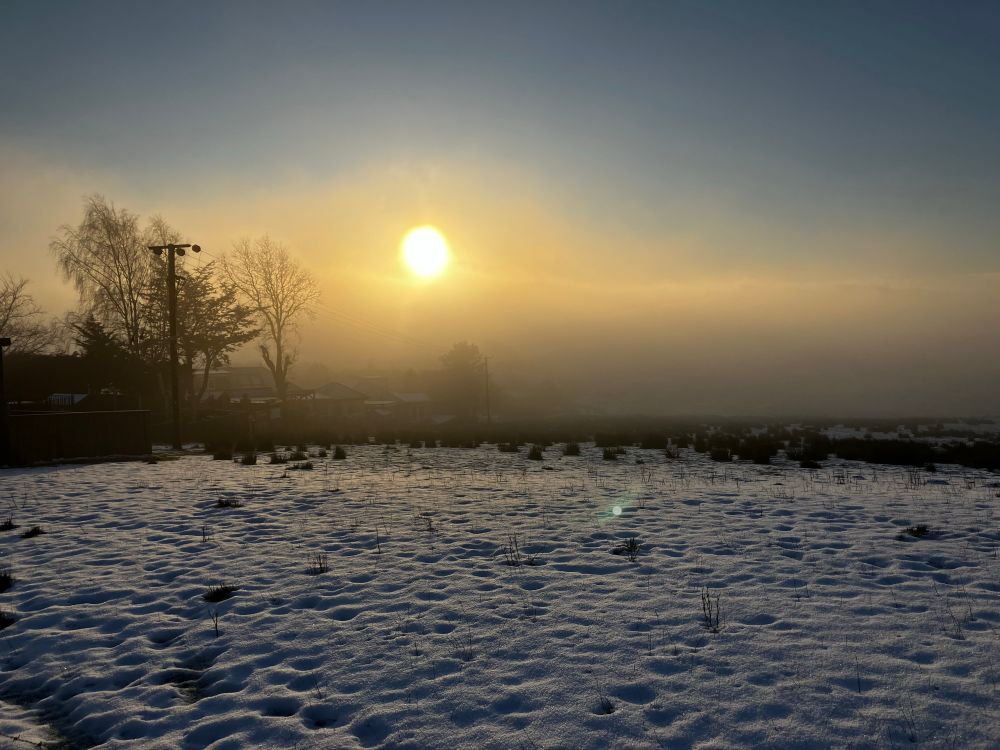 Sunrise over the fog. 
