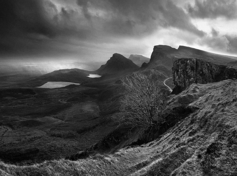 Trotternish Ridge, Isle of Skye. A throwback from 17 yrs ago, snapped on my ol' Fuji Finepix S3 (while excitedly jumping up and down..) #Scotland #IsleofSkye #Highlands www.damianshields.com