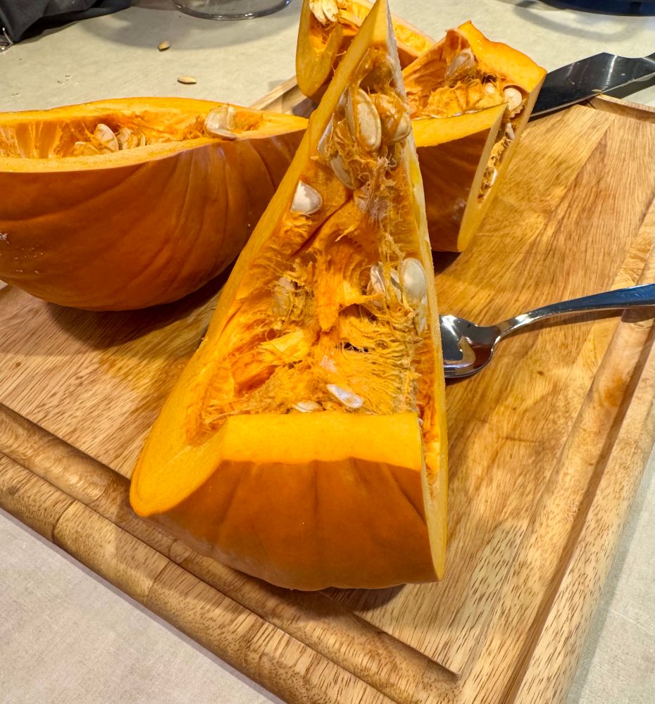 Fresh Pumpkin, first slices 
