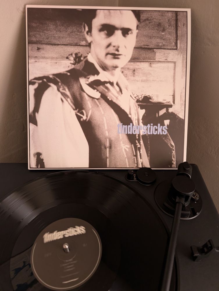 Turntable playing timdersticks 