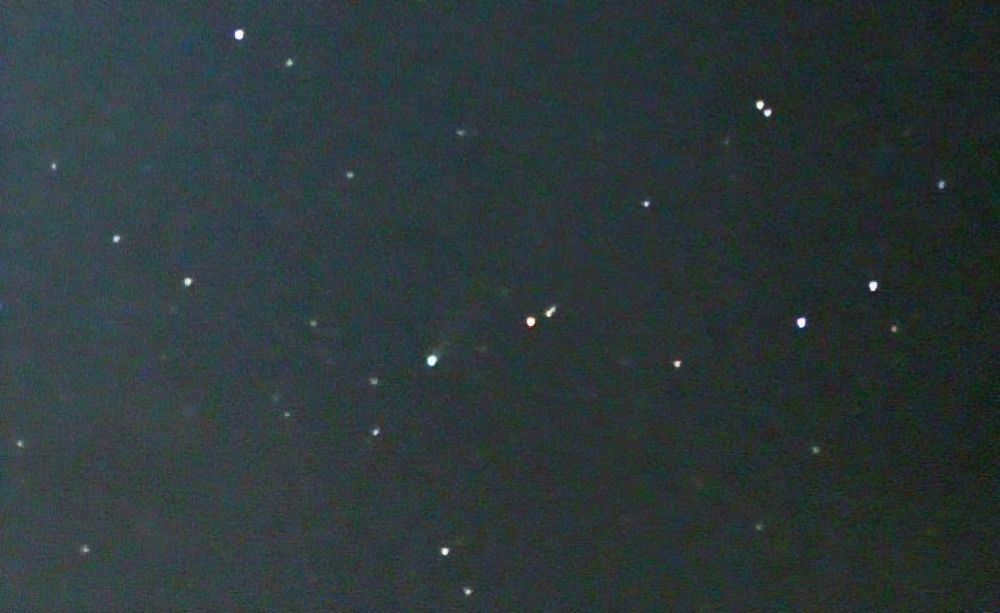 Lemmon is the greenish dot left of the middle of the photo.