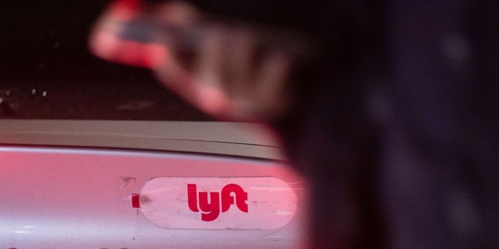 Lyft Shares Surge as Strong Earnings Report Offsets Typo Confusion