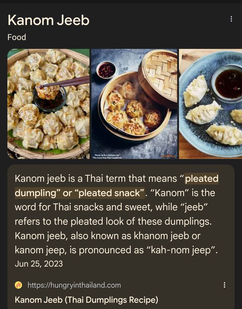 Pics and a description of Thai dumplings, known as kanom jeeb.