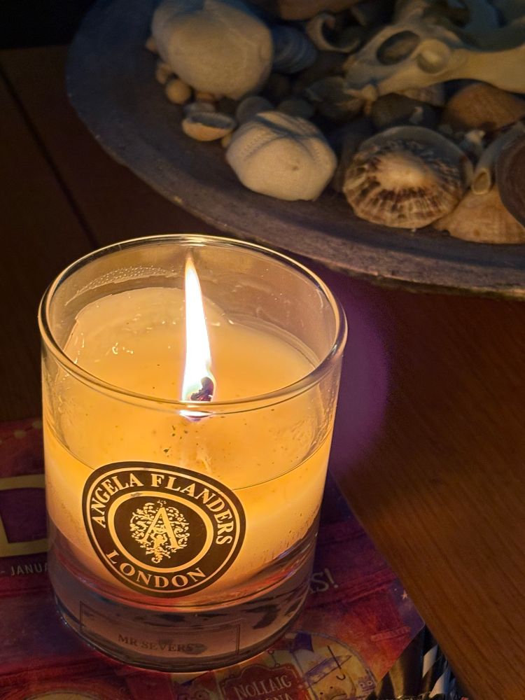 Candle lighting 