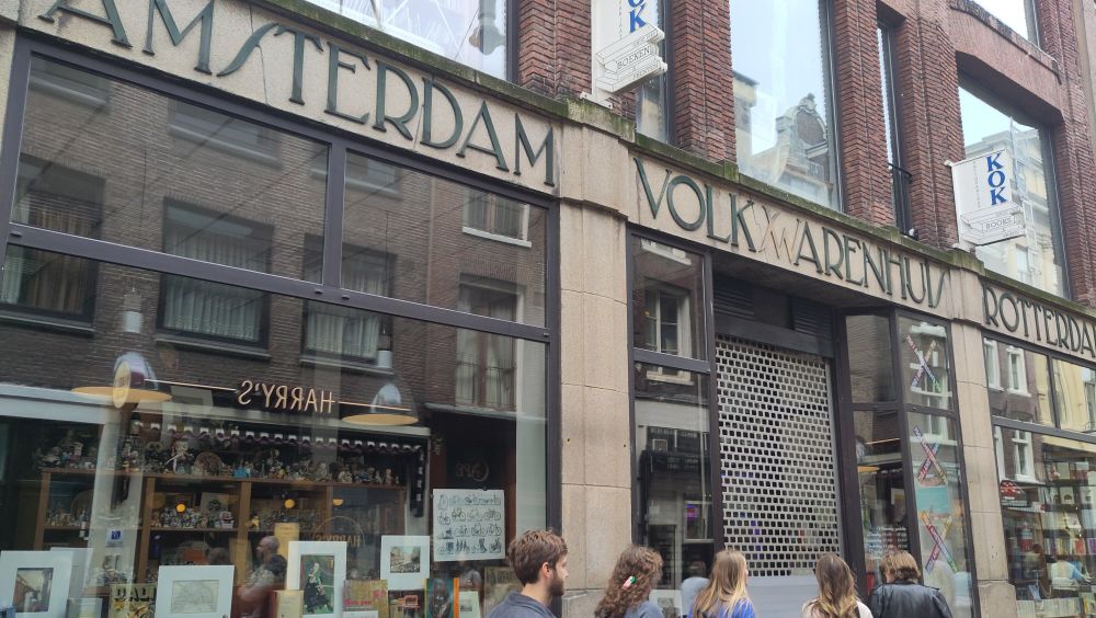 ein laden in Amsterdam (amsterdam volkswarenhuis)