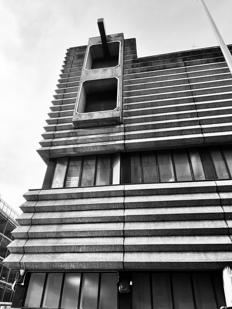 Birmingham junction box, a corrugated concrete building