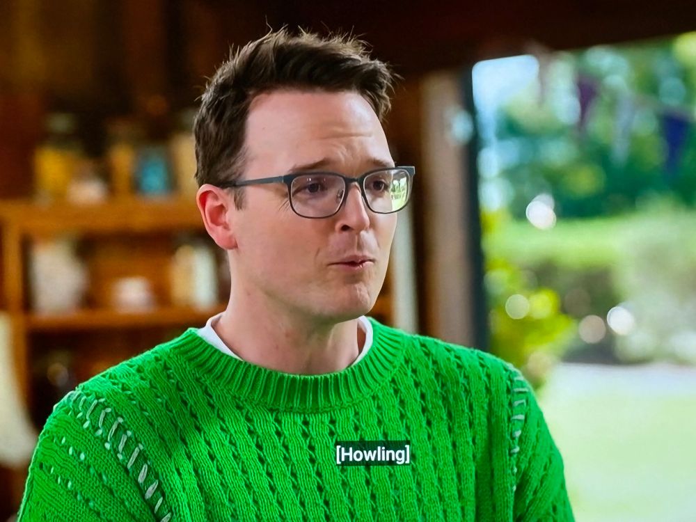 Tom Walker howling on Australian Bake-off, with sad, sad, eyes.