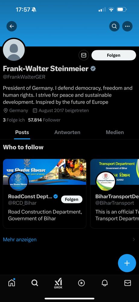 Screenshot: „Frank-Walter Steinmeier
@FrankWalterGER
President of Germany. I defend democracy, freedom and human rights. I strive for peace and sustainable development. Inspired by the future of Europe
Germany
# August 2017 beigetreten
3 Folge ich 57.814 Follower“
