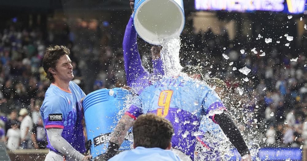 Rockies' stunning 17-16 comeback win over Pirates highlights huge night for offense across MLB | National Sports - MLB