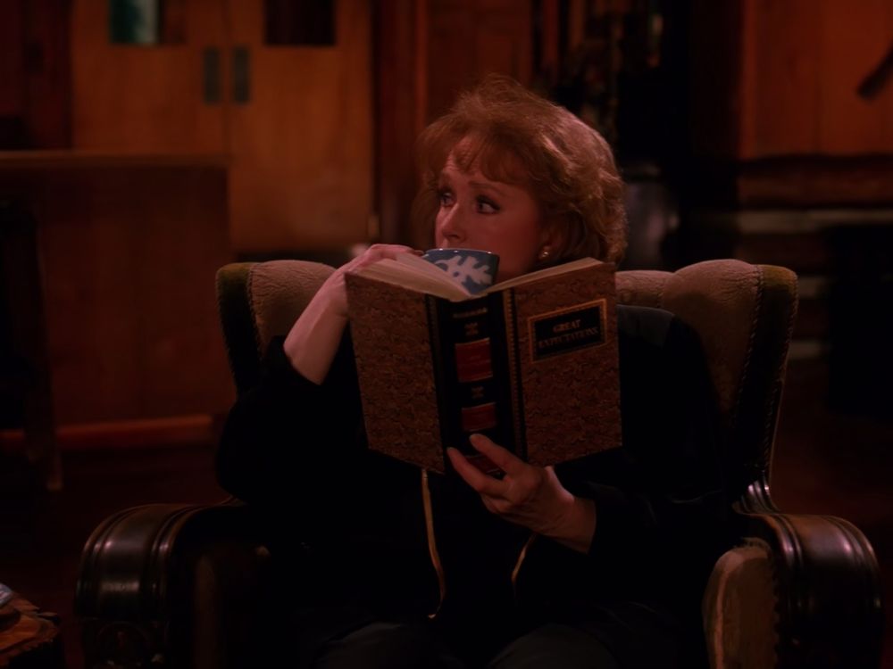 Twin Peaks season 2, episode 16. Name: Episode 23. Alternative name: The Condemned Woman. Released on feb 16, 1991. Written by Tricia Brock. Directed by Lesli Linka Glatter. Frame 48702/68085