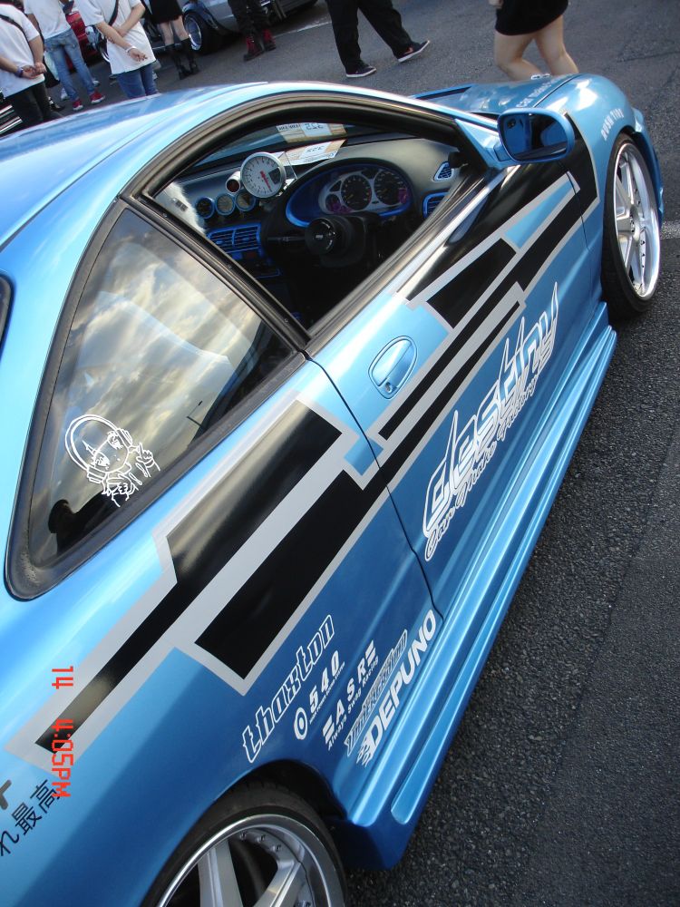 highly modified blue DC2 Integra at the Stancenation meet 