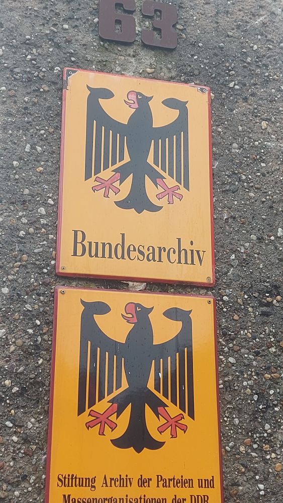 Entrance to the German Federal Archives.