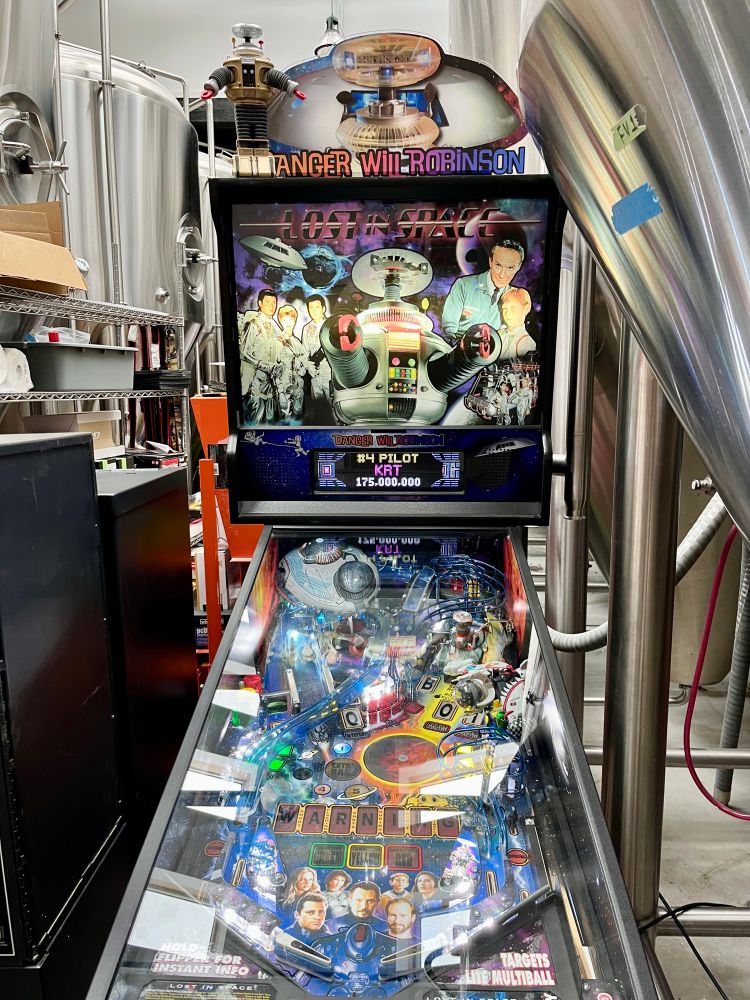 Lost In Space pinball.