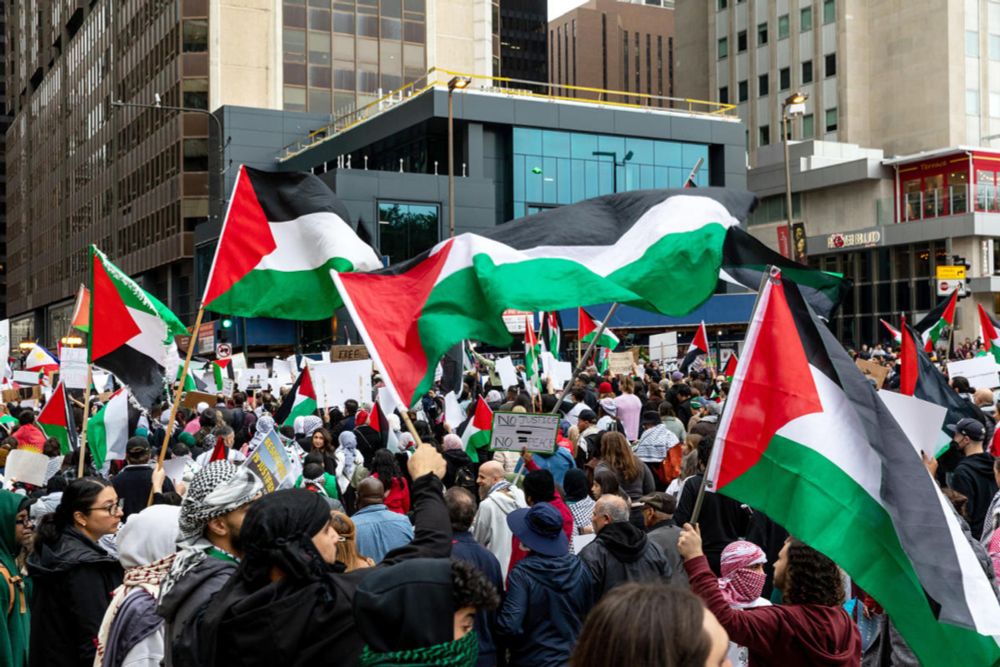 Pro-Palestinian groups are mobilizing thousands to Chicago to demonstrate outside DNC