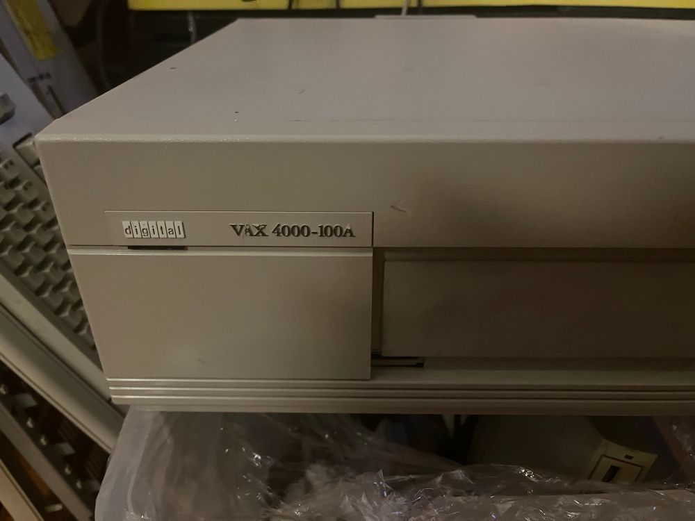 VAX 4000-100A