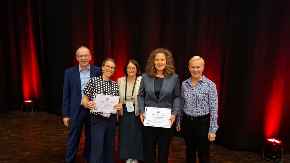 Women in Chemistry Award winners Dr. Dani Schultz and Franziska Schoenebeck together with Selection Committee co-chairs Prof. Alois Fuerstner and Dr. Margaret Faul and Thieme representative Dr. Susanne Haak