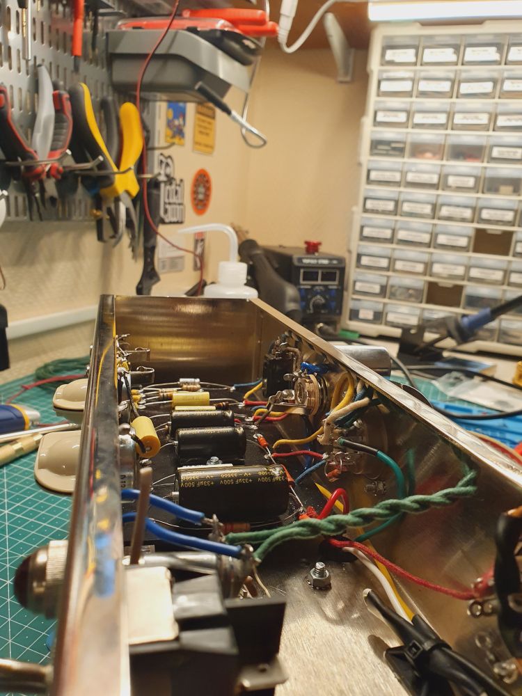 Prototype 10W single-ended amp, derived from vintage 5F2/6G10 Fender models.