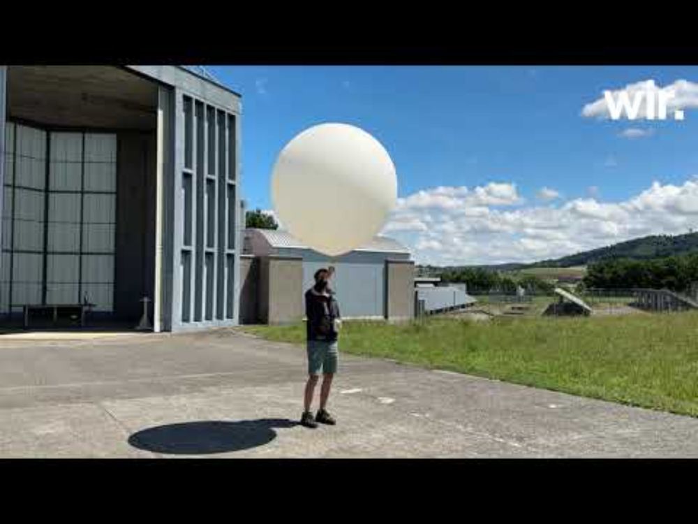 So lässt das Team von Meteoschweiz einen Wetterballon fliegen