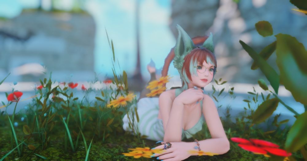 A redheaded miqote lady lying in the grassy patch in Limsa day dreaming about sinking her little fangies into the flesh of a hopeless male Viera. 