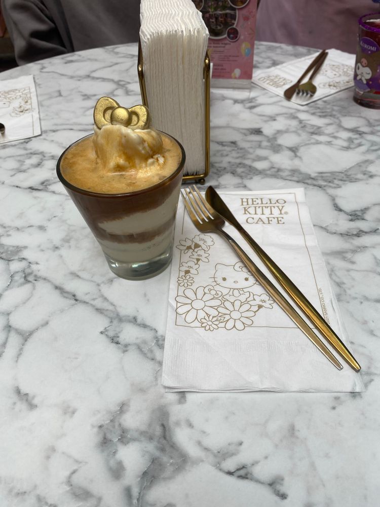 Affogato and branded table setting at the Hello Kitty Cafe in CDMX
