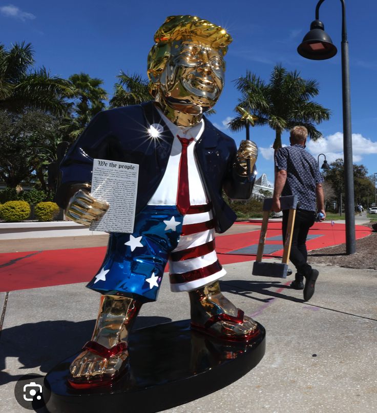 Trump golden idol