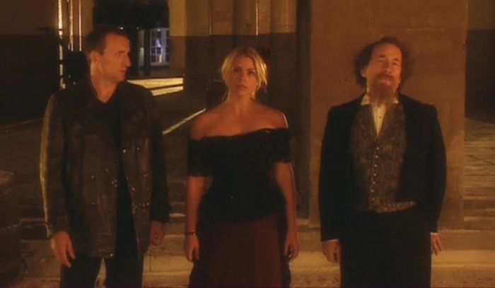 screencap from the Doctor Who story The Unquiet Dead #doctorwho