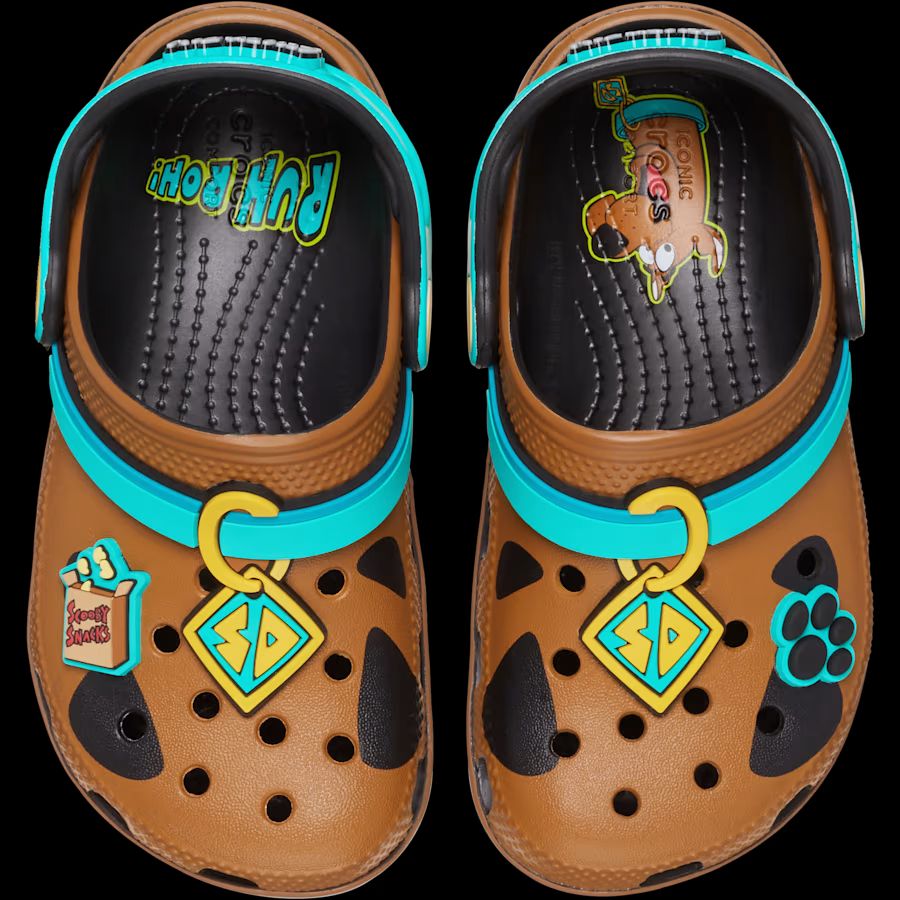 Photo des sabots de la marque Crocs au motif de Scooby Doo
