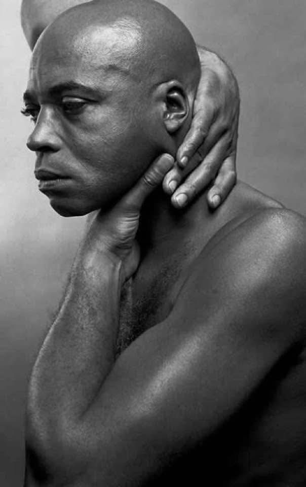 Portrait of actor James Earl Jones (1931 – 2024), photographed by Lawrence Schiller in Barcelona during 𝘛𝘩𝘦 𝘎𝘳𝘦𝘢𝘵 𝘞𝘩𝘪𝘵𝘦 𝘏𝘰𝘱𝘦 stage tour, 1968. Shirtless and shaven bald, Jones is gazing intensely toward camera left, his right arm twisted around the back of his head and both of his hands clasped firmly around his throat.  

More reading on the 1967 Howard Sackler play, the subsequent film of the same name, and Jones’ indelible role in both:

https://www.smithsonianmag.com/history/looking-back-legacy-great-white-hope-180977089/