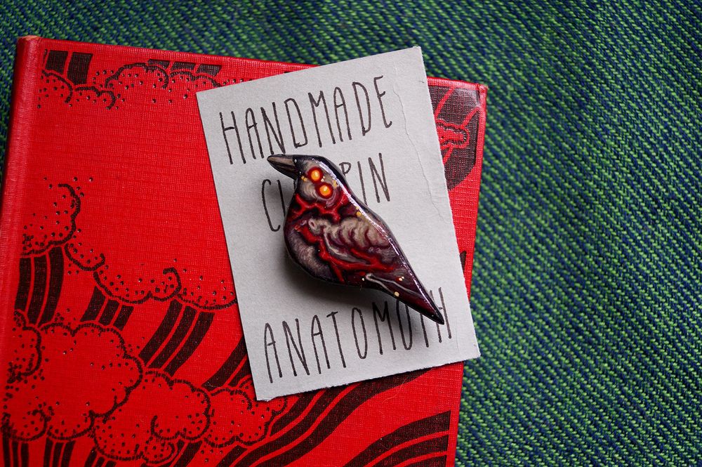 Darksurreal crow clay brooch