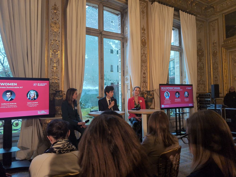 Panel at 'No AI without women' event, featuring Dr Sasha Luccioni - AI & Climate lead at Hugging Face. Really baroque room and furnishings at the Elysée Palace! 